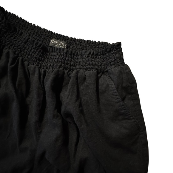 Forever 21 Plus+ Women's Size 0X Flat Front Black Elastic Waist Linen Shorts - Picture 8 of 9